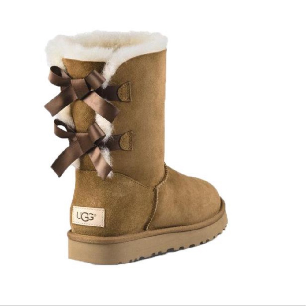 UGG Bailey Bow II Boot Chestnut